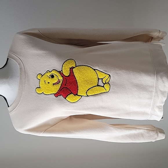 Disney Winnie the Pooh Applique‎ Crewneck Long Sleeves Sweatshirt Women Medium - Picture 1 of 13